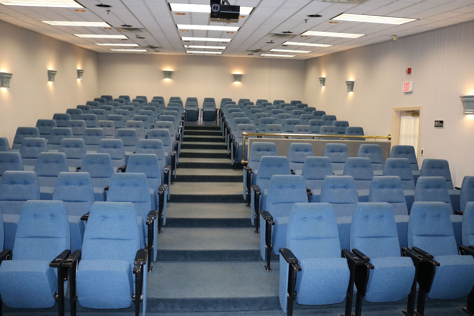 Ramada & Conference Center By Wyndham Hotel 3*